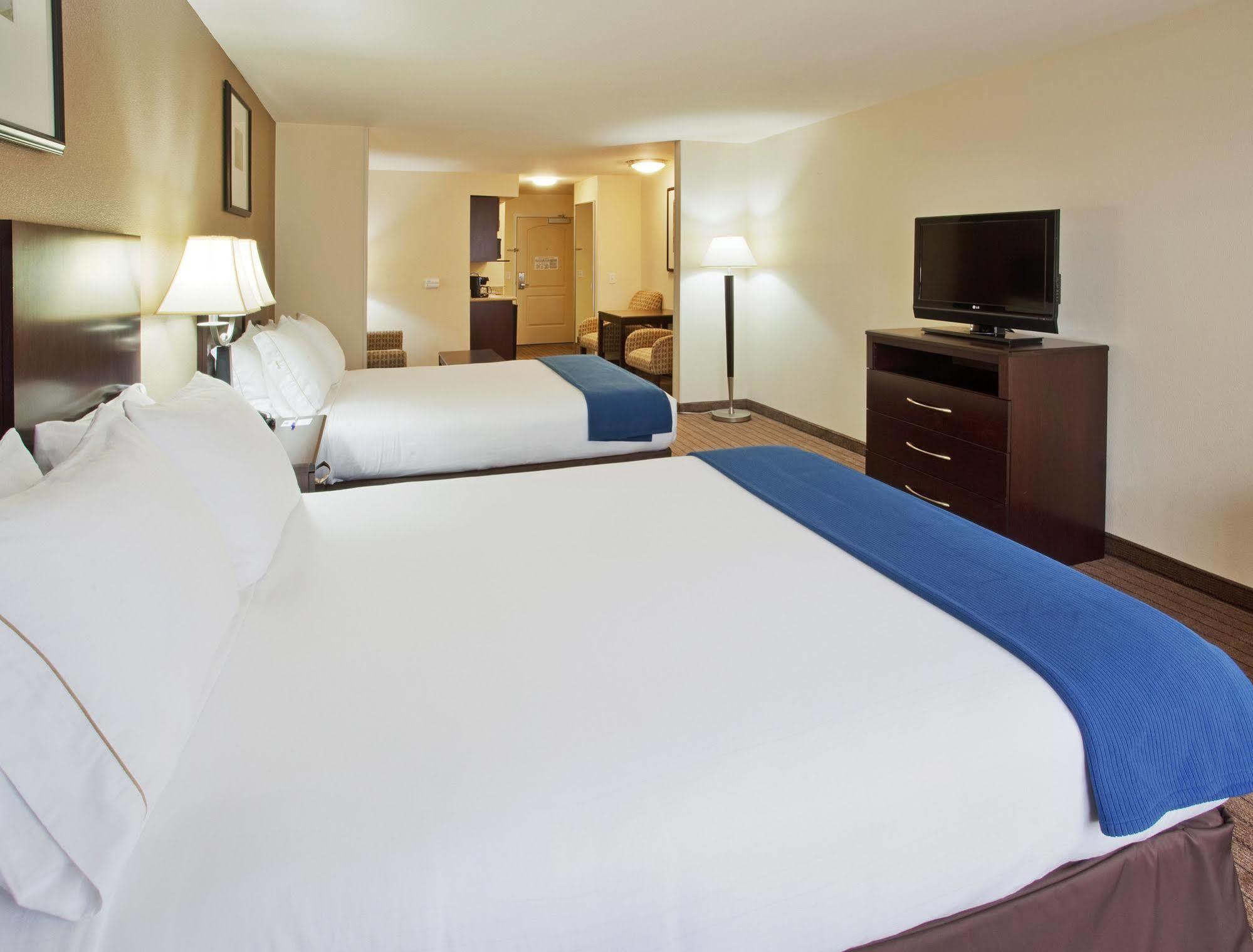 Holiday Inn Express & Suites Merced - Yosemite Natl Pk Area, An Ihg Hotel Esterno foto